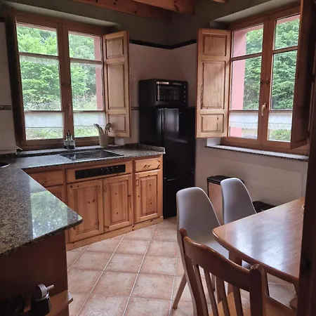 Σπίτι διακοπών Escuelas De Collia D Bodes