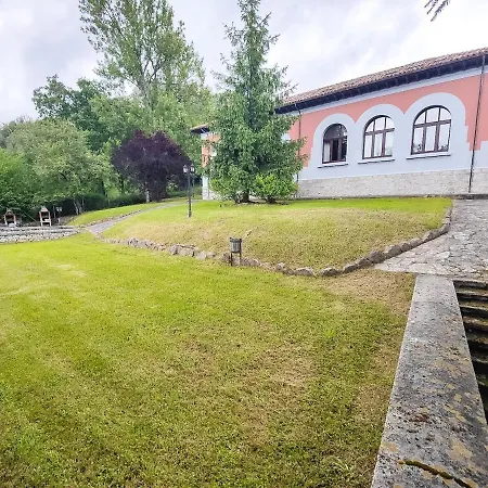 Prázdninový dům Paraiso En Arriondas D *